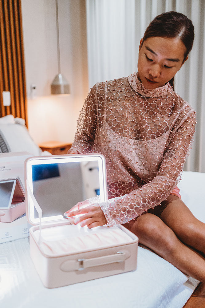 Pink BAIA Travel Beauty Bag with LED Mirror | Vanity Planet