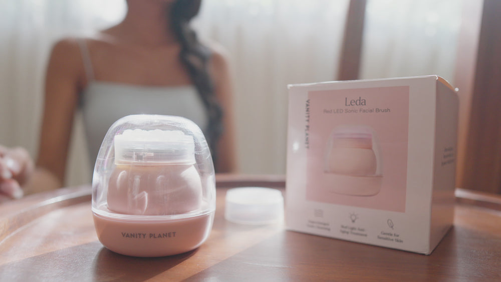 Use the LEDA to improve fine lines, wrinkles and skin tone.