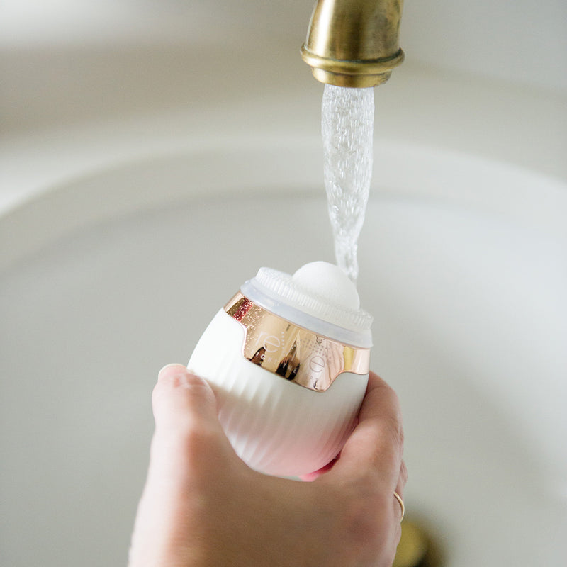 Soniqué Mini LED Sonic Cleanser