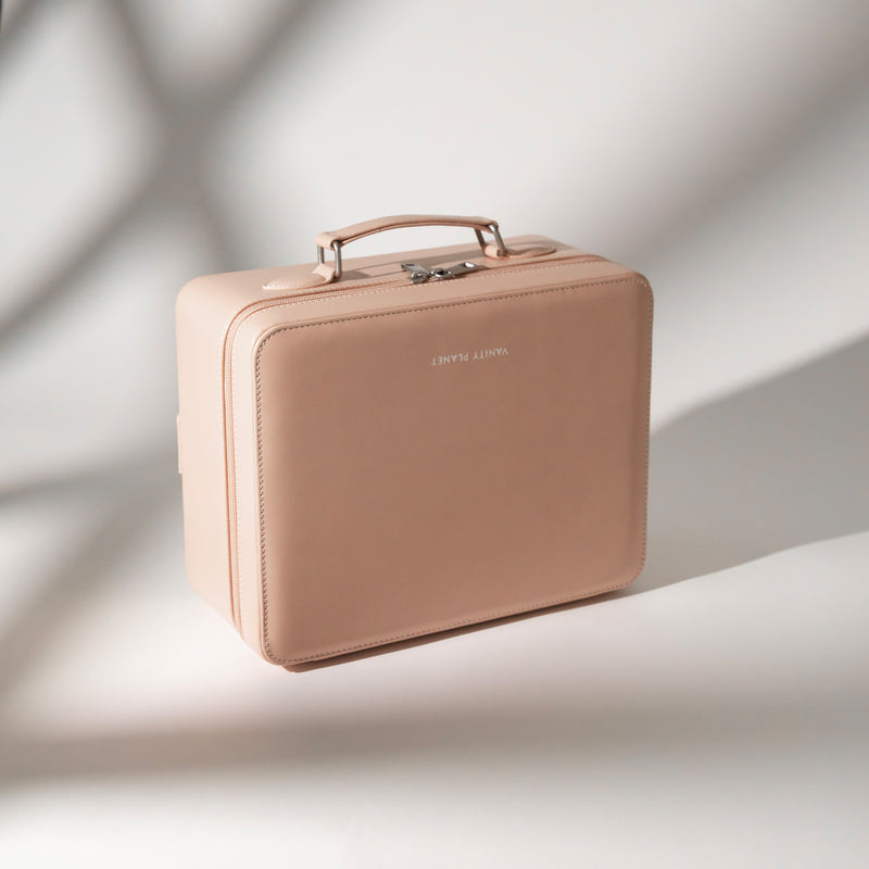 Baia | The Everything Beauty Bag